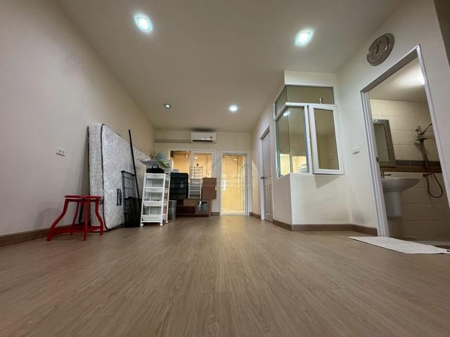 ขายทาวน์โฮม 2 ชั้น 21.10 ตรม. Golden Town วัชรพล - สุขาภิบาล 5 ใกล้ทางด่วนสุขาภิบาล 5 2