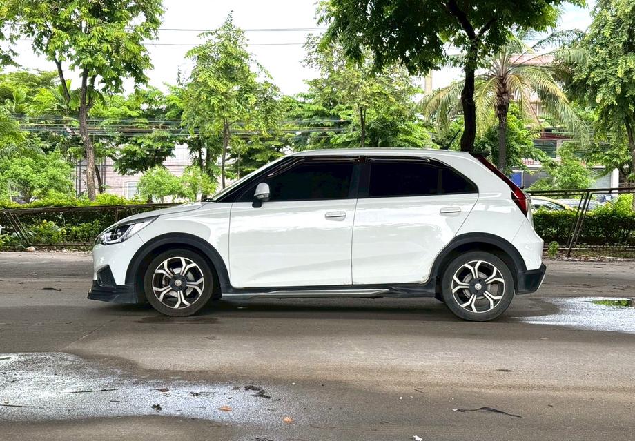 ขายรถ MG3 1.5X Sunroof ปี 2020 สีขาว เกียร์ออโต้ 7