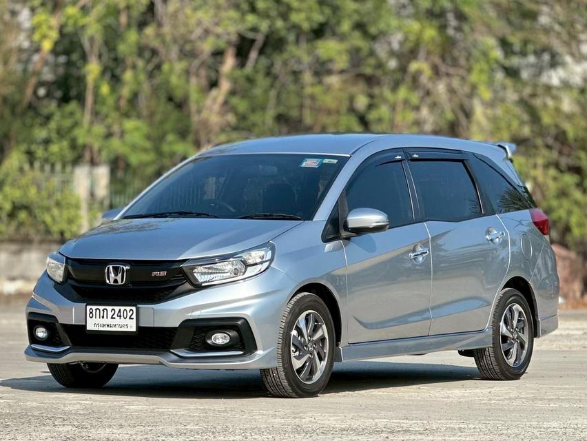 รหัสรถ PAT2402 Honda Mobilio 1.5RS ปี 2019 สีเงิน