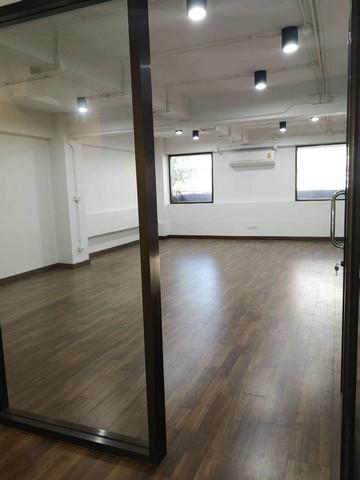 ให้เช่าอาคารสำนักงาน 4 ชั้นครึ่ง ซอยอ่อนนุช70/1 ถนนซอยสี่เลน ใกล้ถนนอ่อนนุช 350 เมตร 5