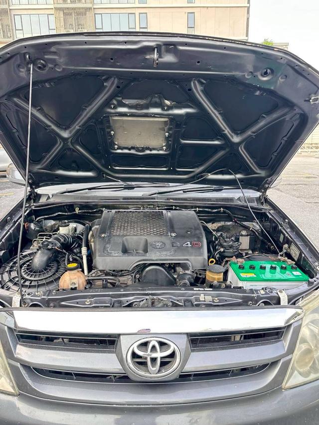 Toyota Fortuner 3.0 G เกียร์ธรรมดา ขับ 4 สีเทา ปี 2006 8