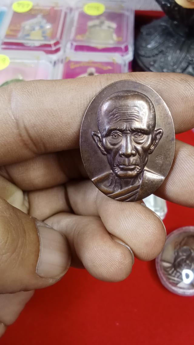 หลวงพ่อรวยกฐินหน้ายักษ์ปี 54