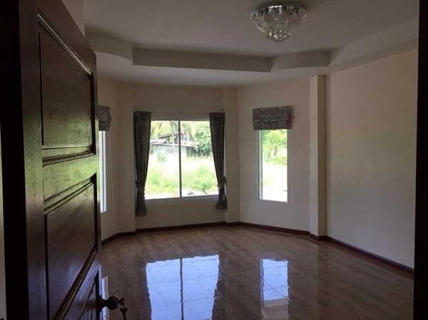 ให้เช่าบ้านเดี่ยว พื้นที่ 1 ไร่ อ.พนัสนิคม จ.ชลบุรี ใกล้ร้านสะดวกซื้อ 7/11 มินิบิ๊กซี โลตัส ซีเจ โทร 0879556066 6