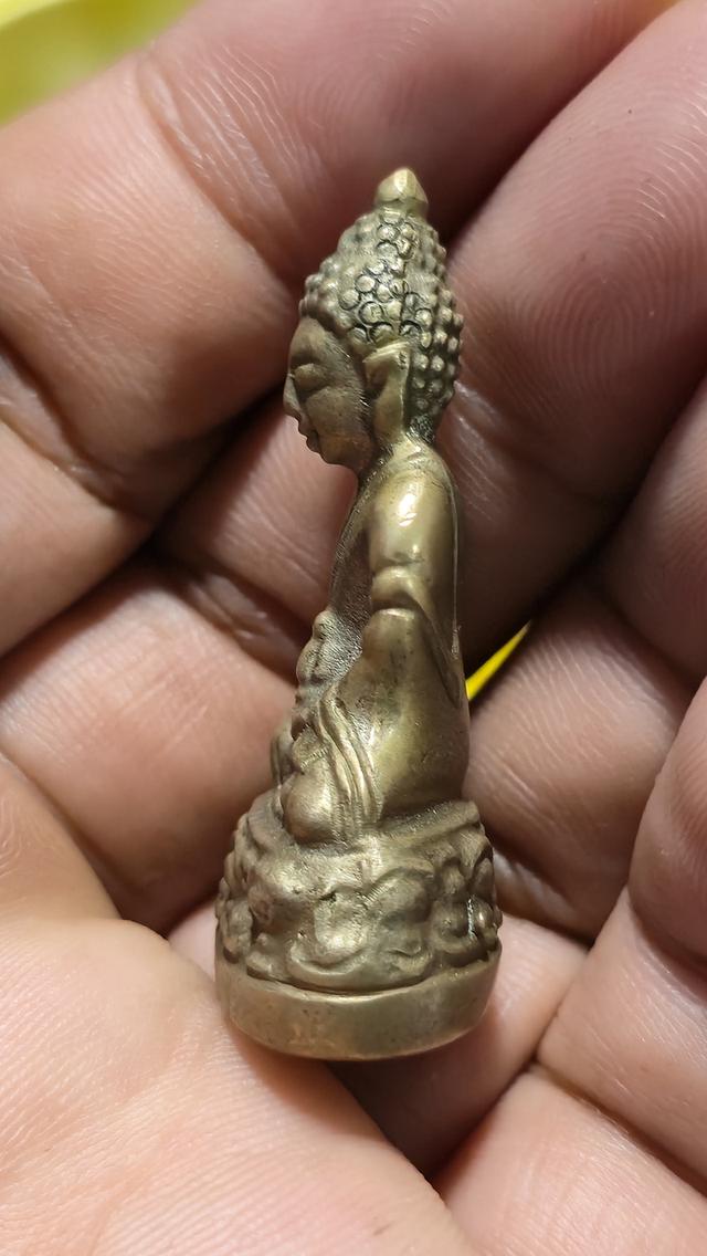 พระกริ่งเก่า ก้นอุดแผ่นโลหะ