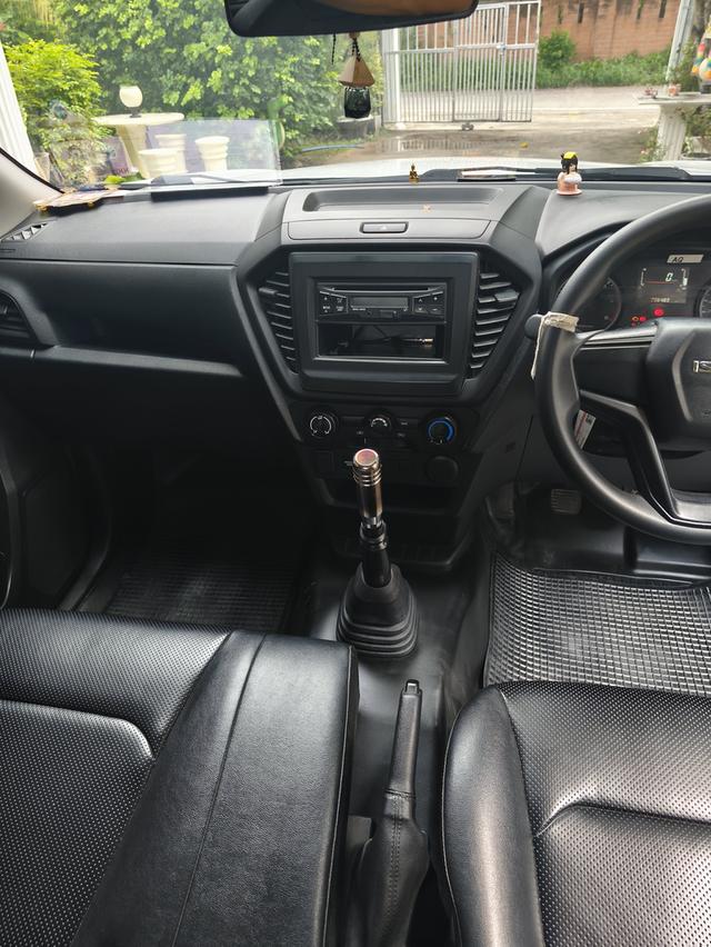 ขาย isuzu d-max สีขาวสวยๆ 4