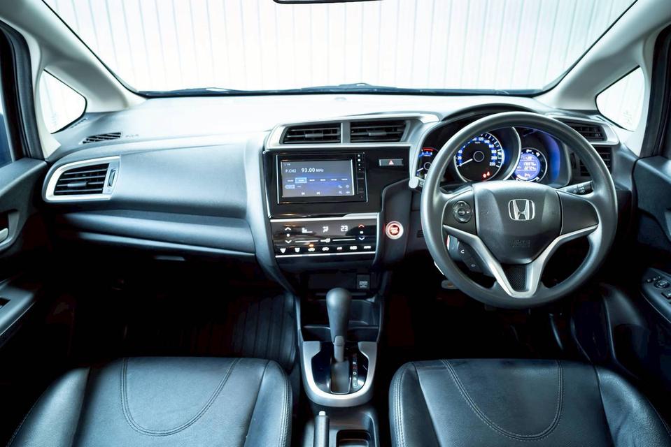 HONDA JAZZ 1.5 i-VTEC V+ ปี 2017 สีเทา โฉม ปี14-ปัจจุบัน รูปที่ 13