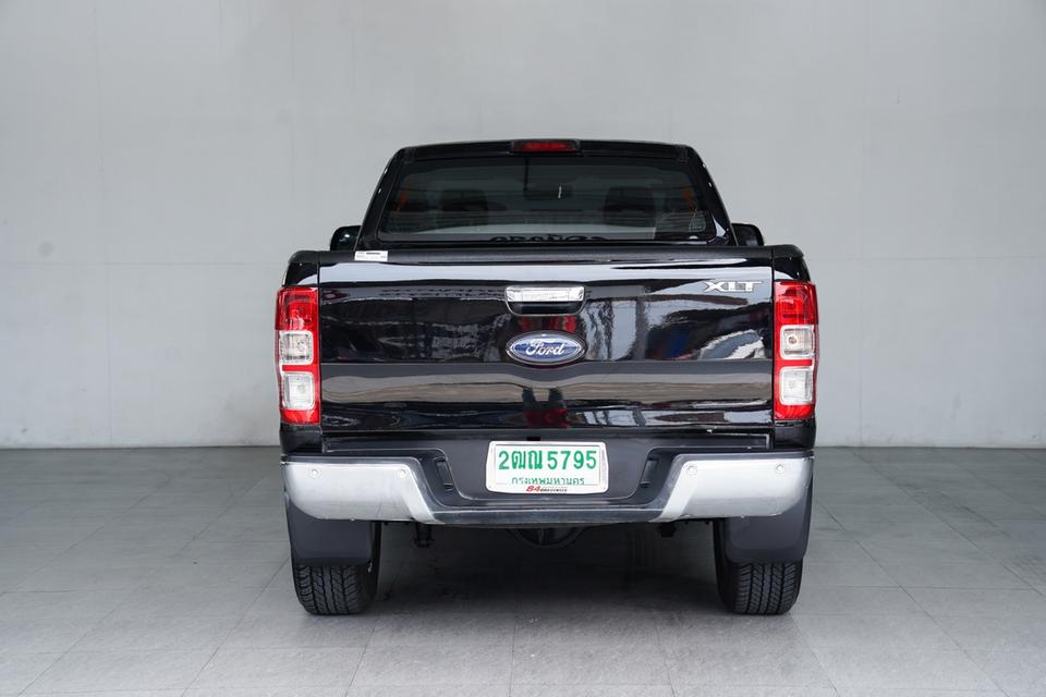 FORD RANGER 2.2 XLT MT ปี2018 สีดำ 4