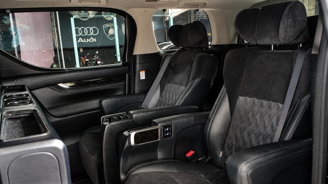 เลียบด่วนรามอินทรา MPV ระดับผู้บริหาร หรูหรา นั่งสบาย ฟังก์ชันจัดเต็ม รูปที่ 18