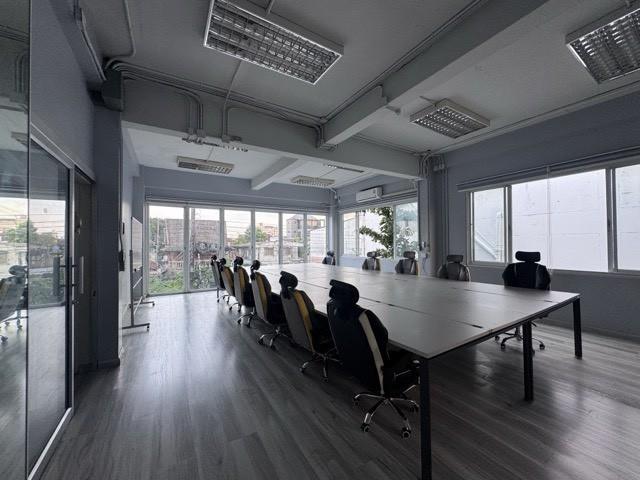 ขาย Home office เนื้อที่ 101 ตร.ว.ทรง studio ใกล้ BTS ปุณวิถี 2