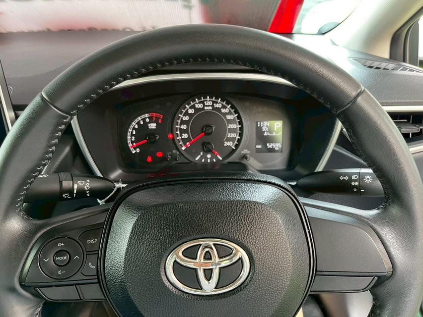 Toyota Corolla Altis 1.6  G ปี2024 เลขไมล์แท้ 35,xxx กม. เกียร์อัตโนมัติ เครื่องยนต์ เบนซิน / LPG  สี เหลือง-เขียว 2