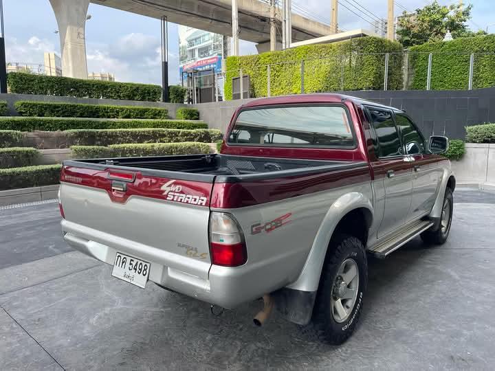 Mitsubishi Strada Grandis สีแดง 3