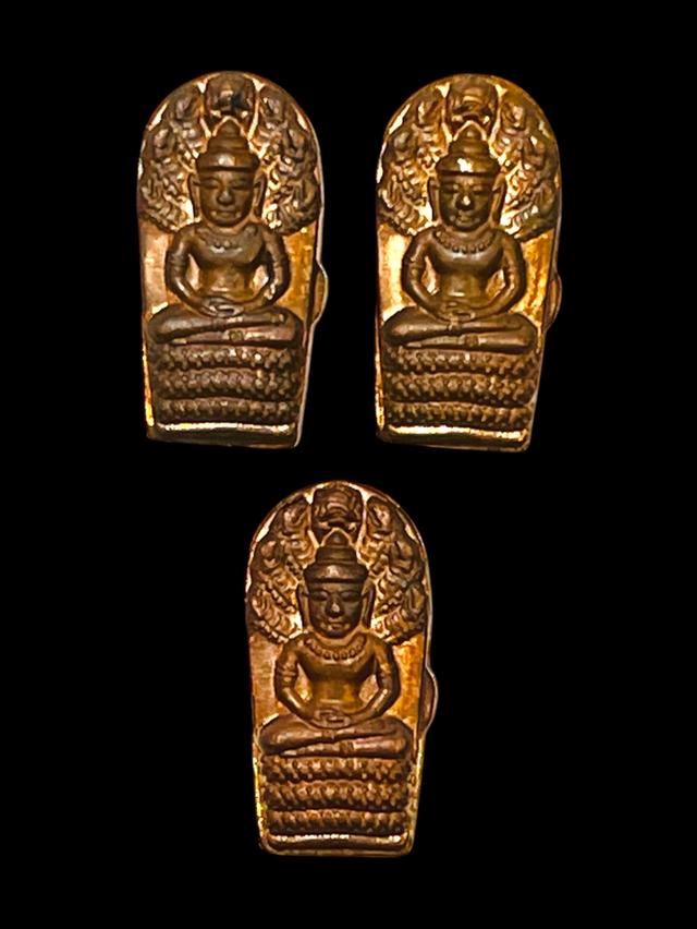 พระนาคปรก ที่ระลึกฉลองพระประธาน หลวงปู่มหาศิลา สิริจันโท เนื้อทองแดง ผู้ชนะรับพระ 3 องค์ครับ