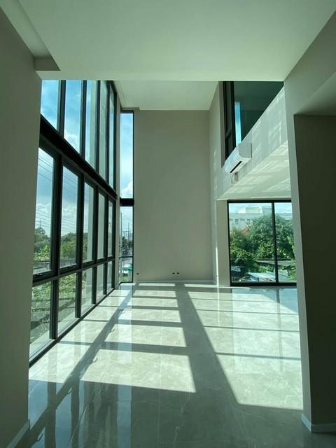 ให้เช่าโฮมออฟฟิศ 3.5 ชั้น 400 ตรม โครงการ มิสต์ อ่อนนุช-ศรีนครินทร์ MYST Onnut-Srinakarin ซอยอ่อนนุช 64 พร้อมลิฟท์ ใกล้ 2