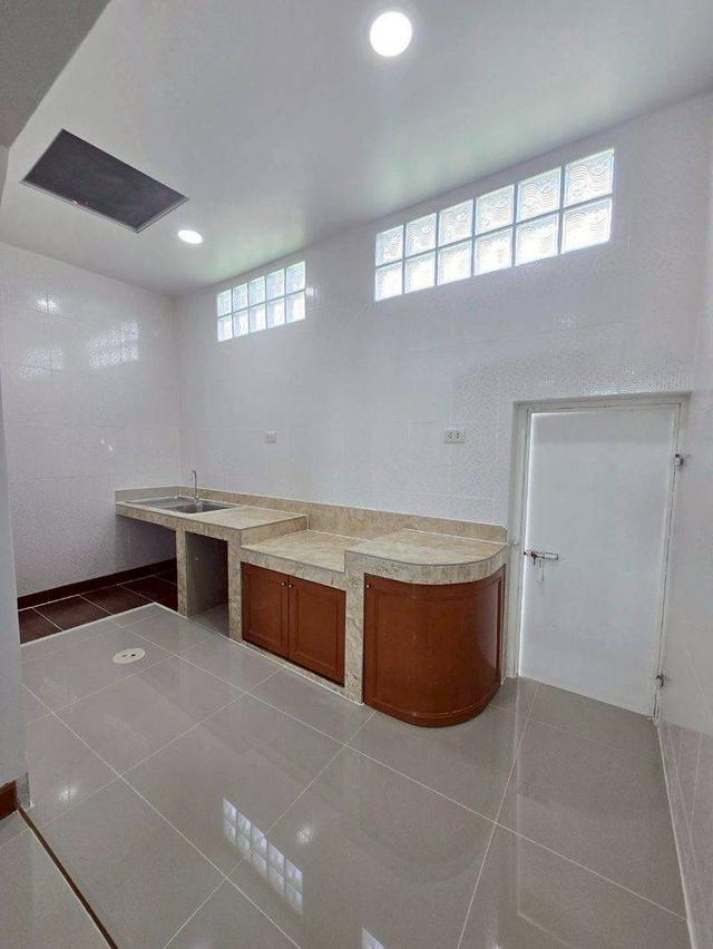 หมู่บ้านศรีประจักษ์4 8