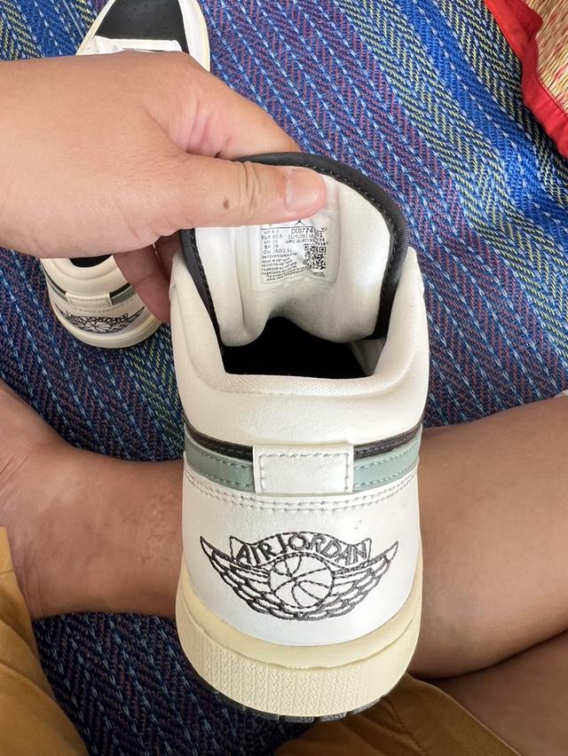 รองเท้า nike  jodan 1 รูปที่ 2