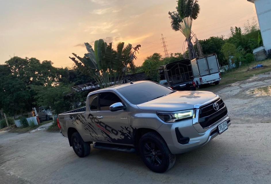 Toyota Hilux Revo Prerunner ปี 2022 จังหวัด เชียงใหม่ 4