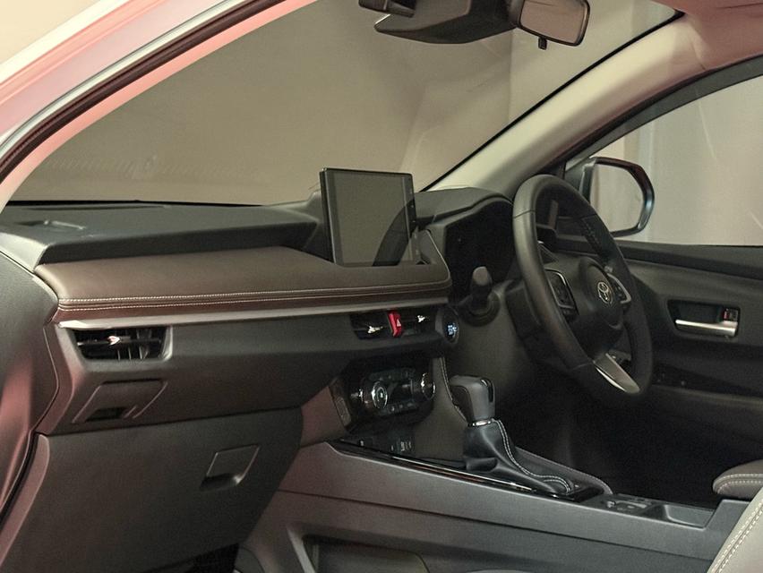 2024 TOYOTA YARIS ATIVE 1.2 PREMIUM รถมือเดียวป้ายแดง รถวิ่งน้อยเพียง 30,000 กม รถเข้าศูนย์ตามระยะ รถไม่เคยมีอุบัติเหตุครับ รูปที่ 11