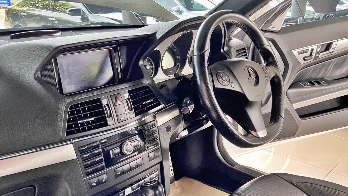 Benz E250CDI Coupe W207 รถสปอร์ตสองประตู รูปที่ 12