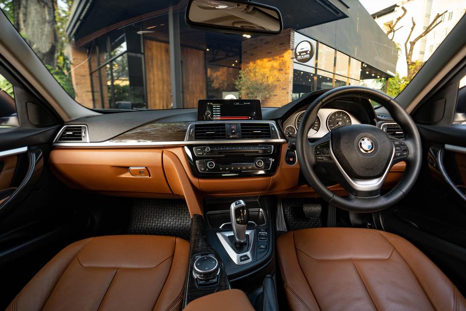 BMW 330e Luxury Plugin-Hybrid รุ่น F30  ปี2017  ประหยัดขับมันส์ ห้ามพลาดแล้วค่ะ ⚡️⏱วิ่งเพียงหลักหมื่นเท่านั้น! 3
