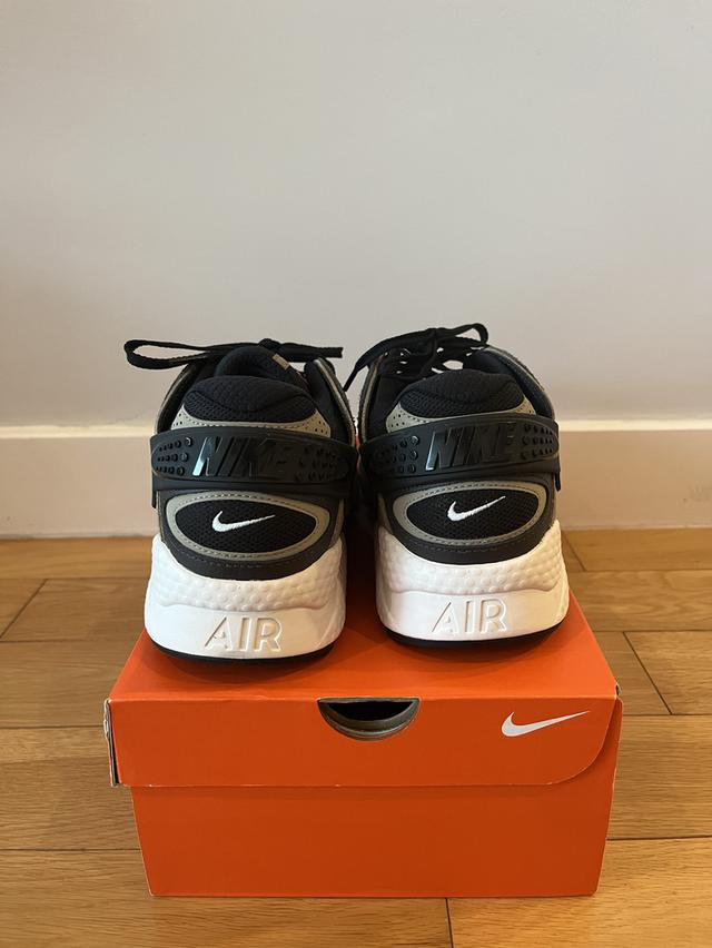 รองเท้า Nike Air Huarache Runner Black/Medium Ash/Khaki/White 5