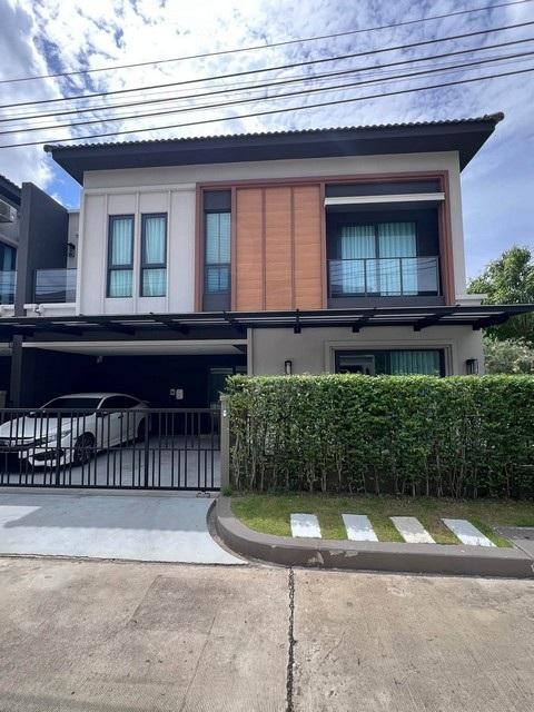 P827 ให้เช่าบ้านแฝดใหม่ GRANDE PLENO แกรนด์ พลีโน่ กรุงเทพกรีฑา ราษฎร์พัฒนา ซอยราษฎร์พัฒนา 15 ตกแต่งสวยพร้อมเข้าอยู่ 1