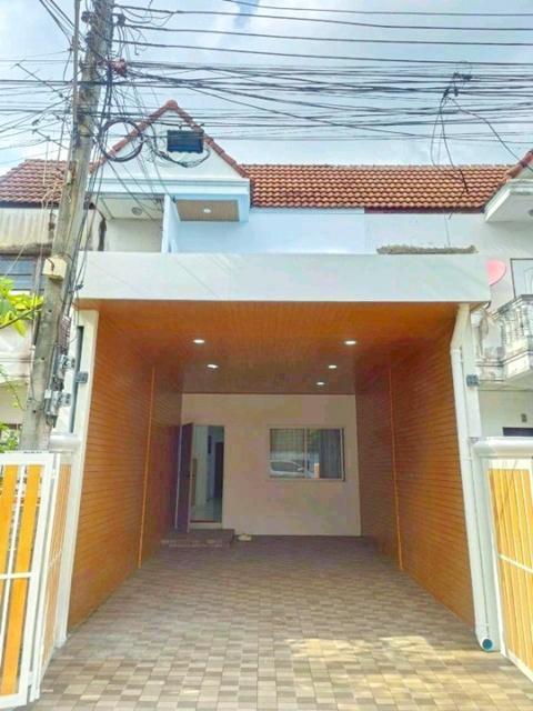 Central EastVille4.45กม.โรงเบียร์เยอรมันตะวันแดง รามอินทรา 190ม.MRT วัชรพล ให้เช่าทาวเฮ้าส์ 2 ชั้น รร.นานาชาติกีรพัฒน์ 6 2