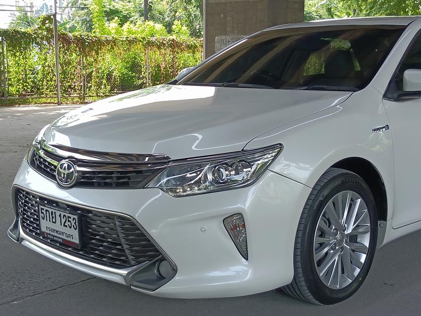 Toyota Camry 2.5HV DVD ปี2016 18