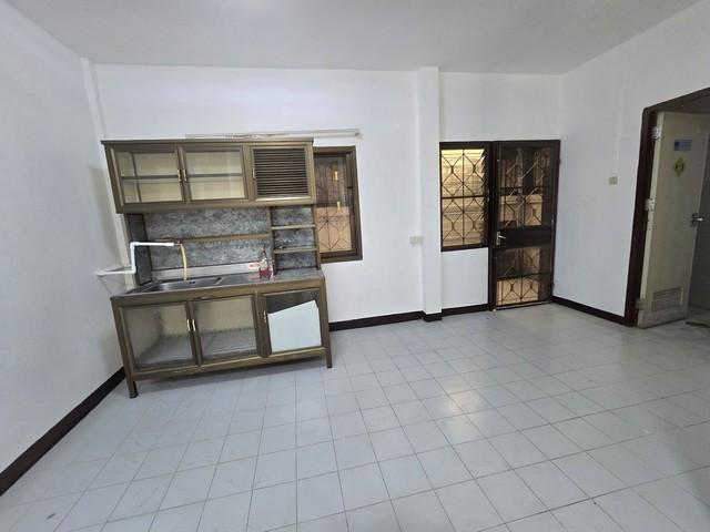 ให้เช่าทาวน์เฮ้าส์2ชั้น ในหมู่บ้านณัฐกานต์ เพชรเกษม 112 3