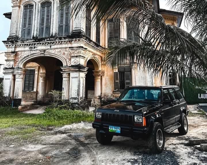 Jeep Cherokee สีดำ ปี 1995 6