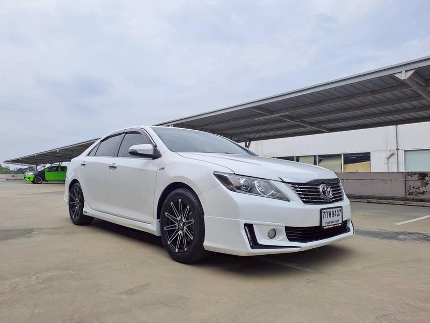 TOYOTA CAMRY 2.0 G EXTREMO ปี2014 รถประวัติดี เข้าศูนย์ตลอด ไม่เคยติดแก๊ส น้ำมันล้วนๆ สีขาว 3
