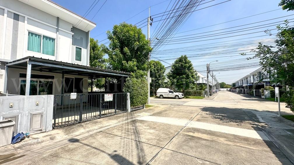 ทาวน์โฮม กัสโต้ เพชรเกษม - ทวีวัฒนา หลังมุม สภาพดี พร้อมอยู่ 3