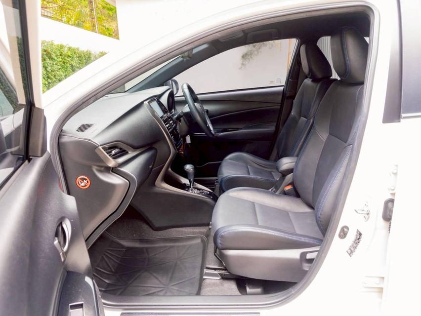 Toyota Yaris 1.2 Sport ปี2022 6