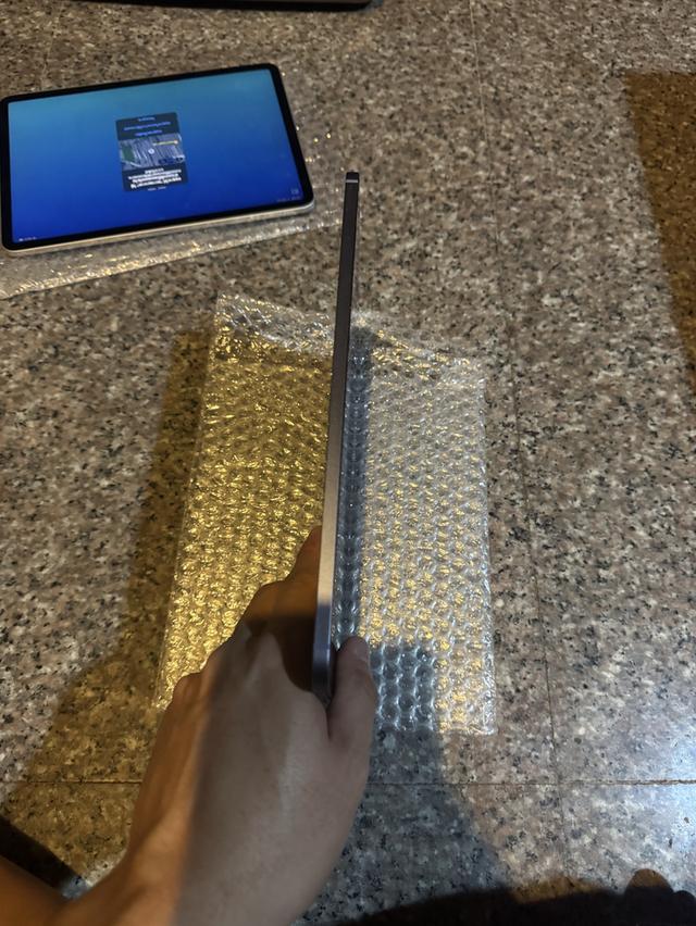 ขายๆๆๆถูกๆๆiPadAir5 M1 สีPurple 256กิ๊กWifi Celluer ใส่ซิมได้ตัวTopสุดสูนTrueสภาพสวยๆเครื่องใช้งานดีทุกๆฟังชั่นเครื่องรีสโตได้ตลอดไม่มีติดไอคราว ( จอไ