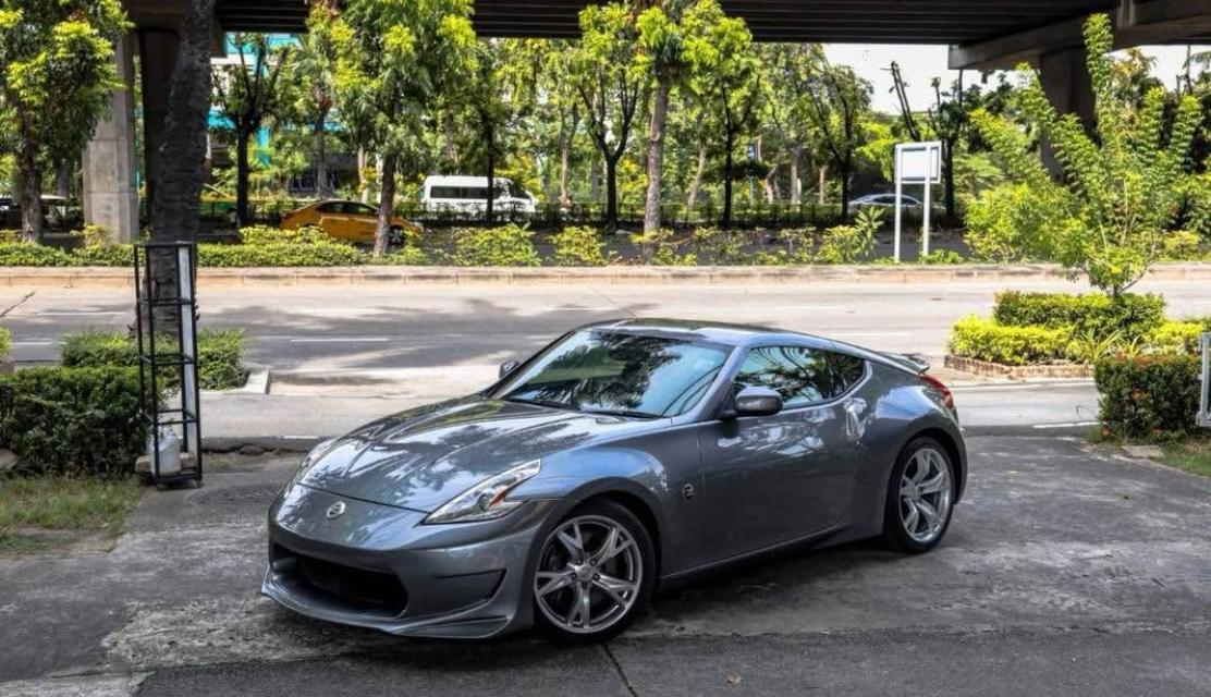 ขายด่วน Nissan 370 Z ปี 2012 ของแต่งจัดเต็ม