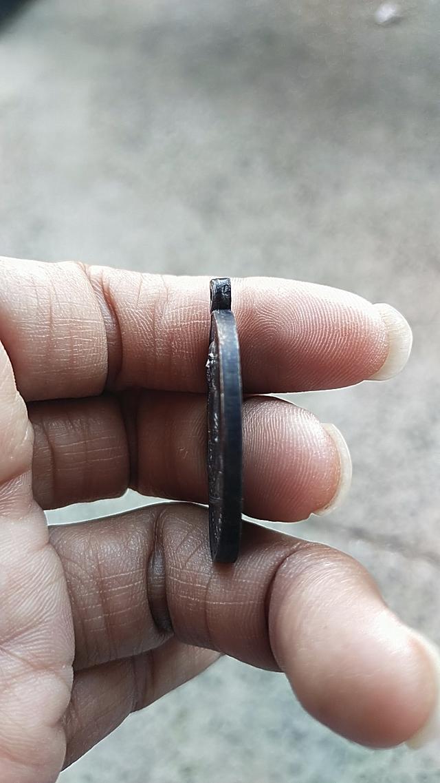 เหรียญหลวงพ่อคูณ ปี 19 รูปที่ 4