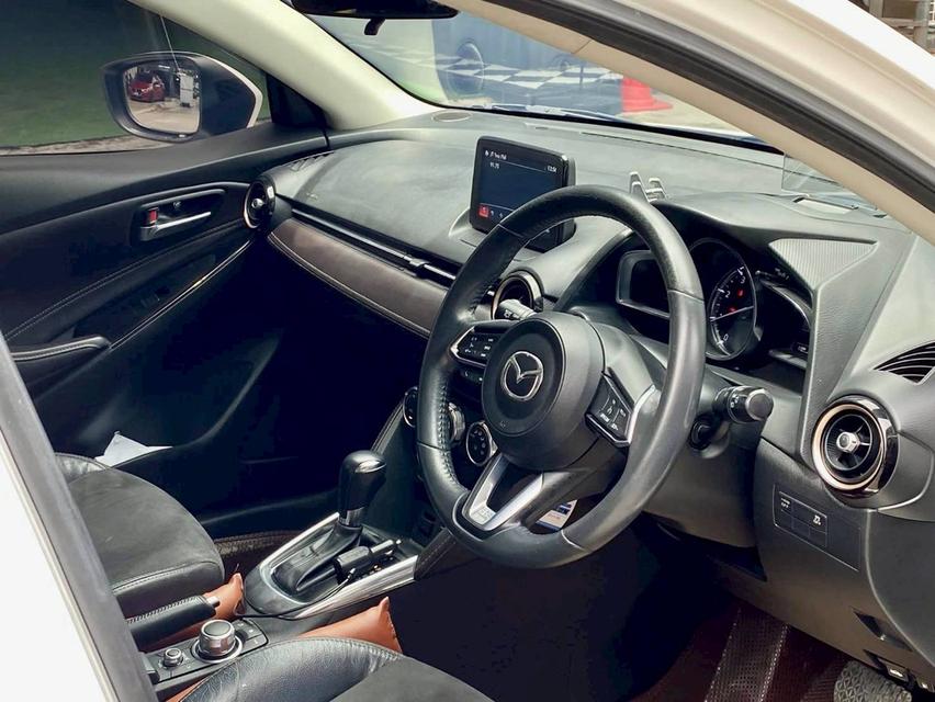 mazda  Mazda 2 XD 1.5 SPORT HIGH PLUS L ปีจดทะเบียน 2018  7