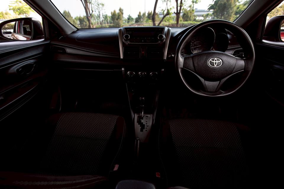 Toyota Vios 1.5J ปี 2013 สีแดง เกียร์ออโต้  14