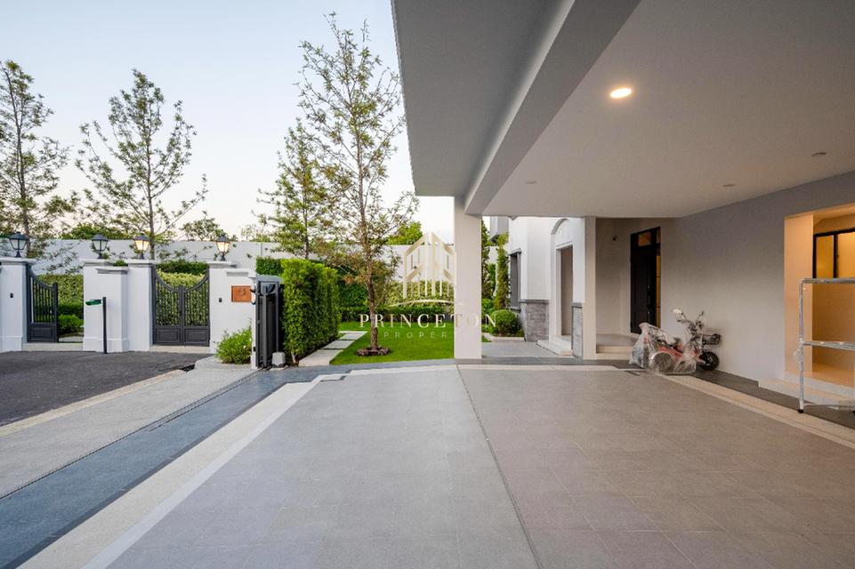 Luxury House for Sale or Rent Nantawan Rama 9 New Krungthep Kreetha 18
