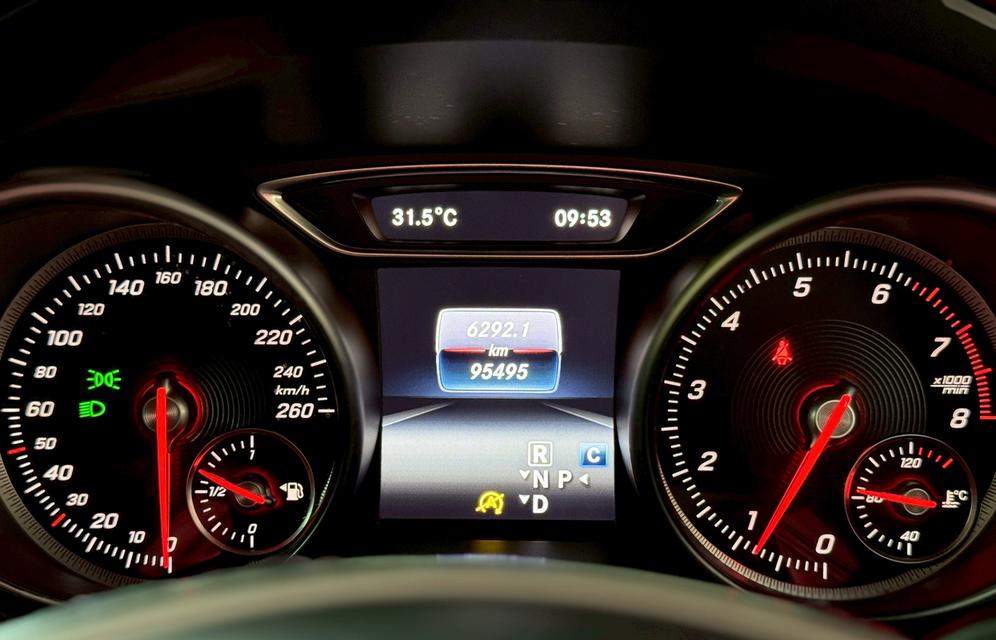 BENZ GLA-CLASS 250 AMG DYNAMIC 2019 13