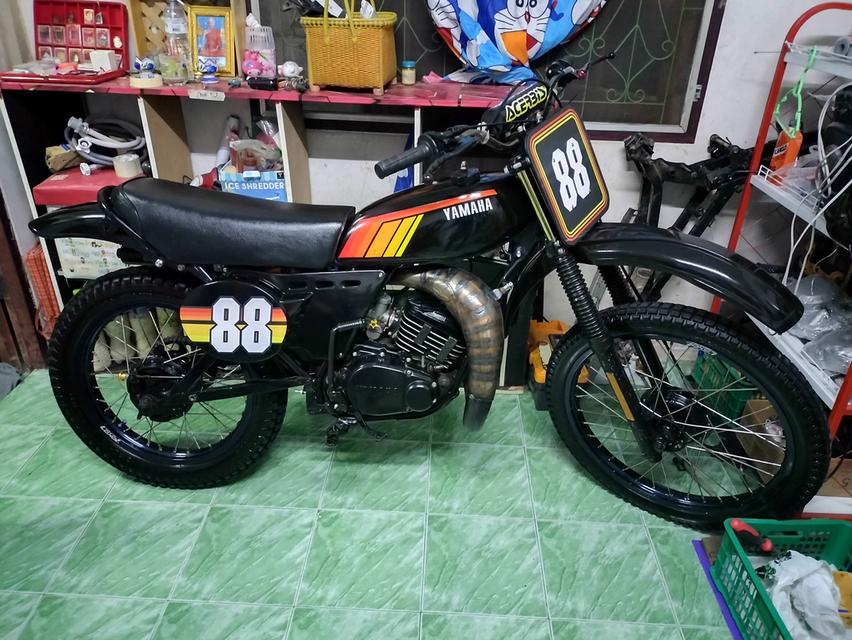 มอเตอร์ไซค์ DT125 Mono