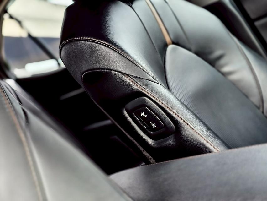 รหัสรถ CBLX9711 🚘 TOYOTA CAMRY 2.0G (TNGA) ปี 2019 🚘 10