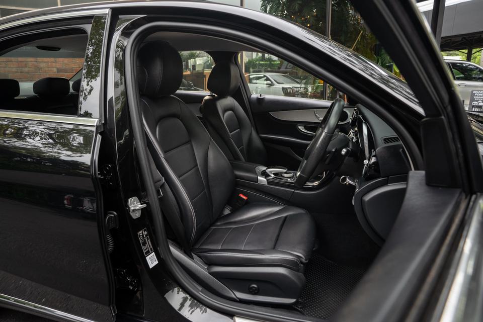 “Mercedes-Benz C200 Avantgarde” ปี 2015 รูปที่ 10