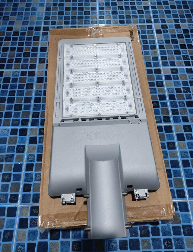 โคมไฟถนน Osram LEDENVO PLUS ขนาด 120W รุ่น 757 (รหัสสินค้า: LEDENVO PLUS LED ST 120W 757 รูปที่ 2