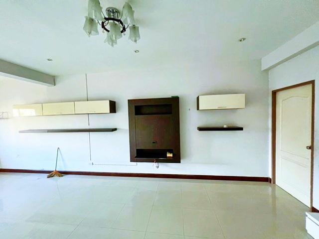 ถ.ลำลูกกา เช่า อาคารพาณิชย์ 3 ชั้น 21 ตร.วา. 258 ตร.ม.แยกสายไหม ไสวประชาราษฎร์ ตลาดเอซี คลองสี่ 850 ม. BTSคูคต 3.6 กม. 3