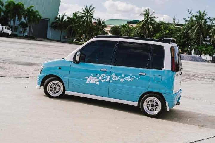 Daihatsu Mira Move 7