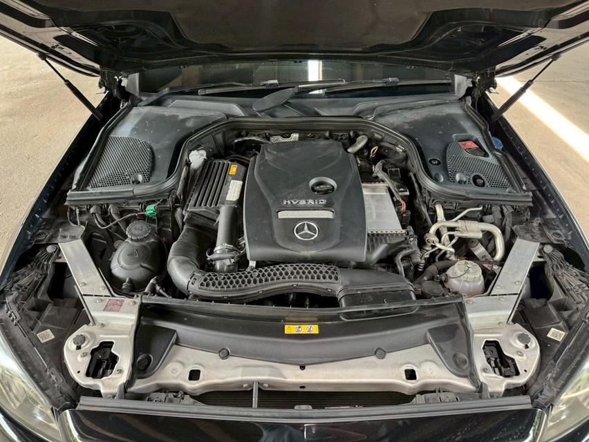 2019 Mercedes-Benz E 350 e AMG Dynamic Facelift AT รูปที่ 10