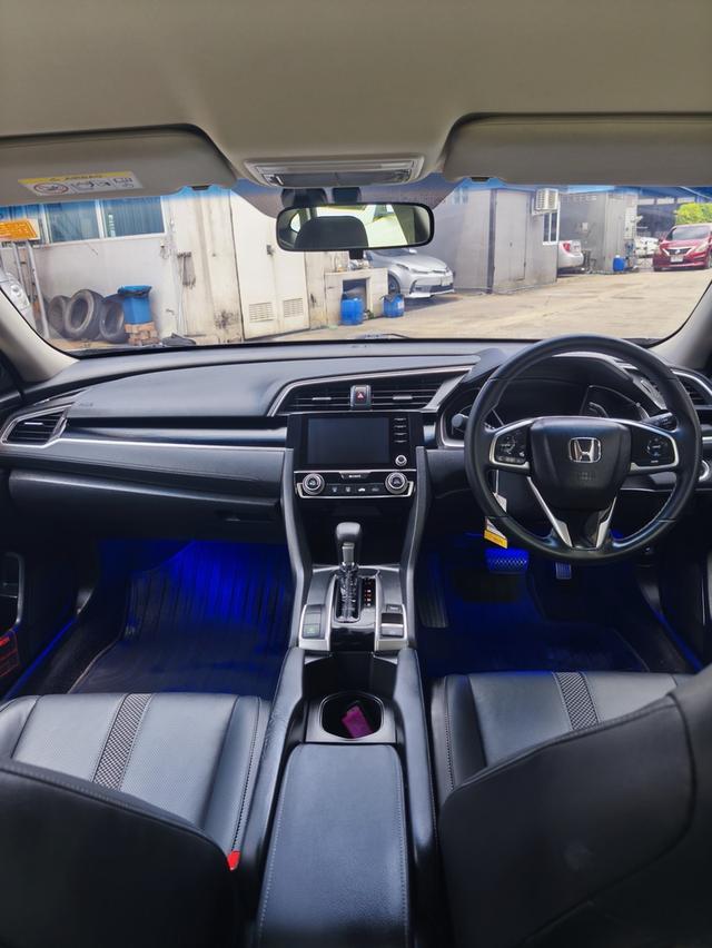 HONDA CIVIC 1.8EL 2019 12