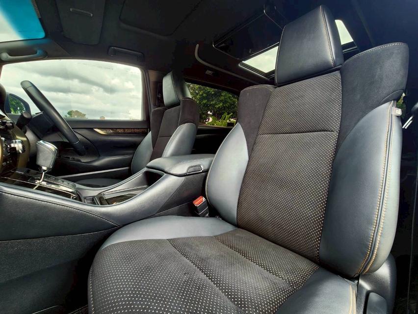 รหัสรถ PEAT531 🚙🚐TOYOTA ALPHARD​ S TYPE GOLD HYBRID(LIMITED)  ปี​ 22 วิ่ง 12
