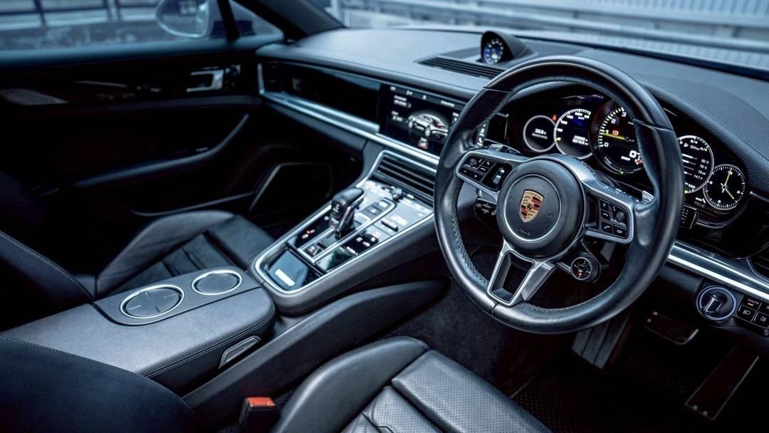 Porsche Panamera 4 E-Hybrid รูปที่ 3