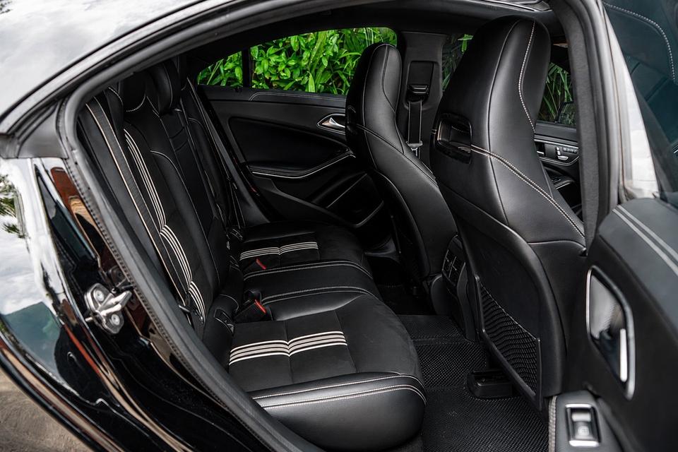 (แจ้งรหัสรถ CBL315) Mercedes-Benz CLA250 2.0 W117 AMG Dynamic Coupe 2018 รูปที่ 15